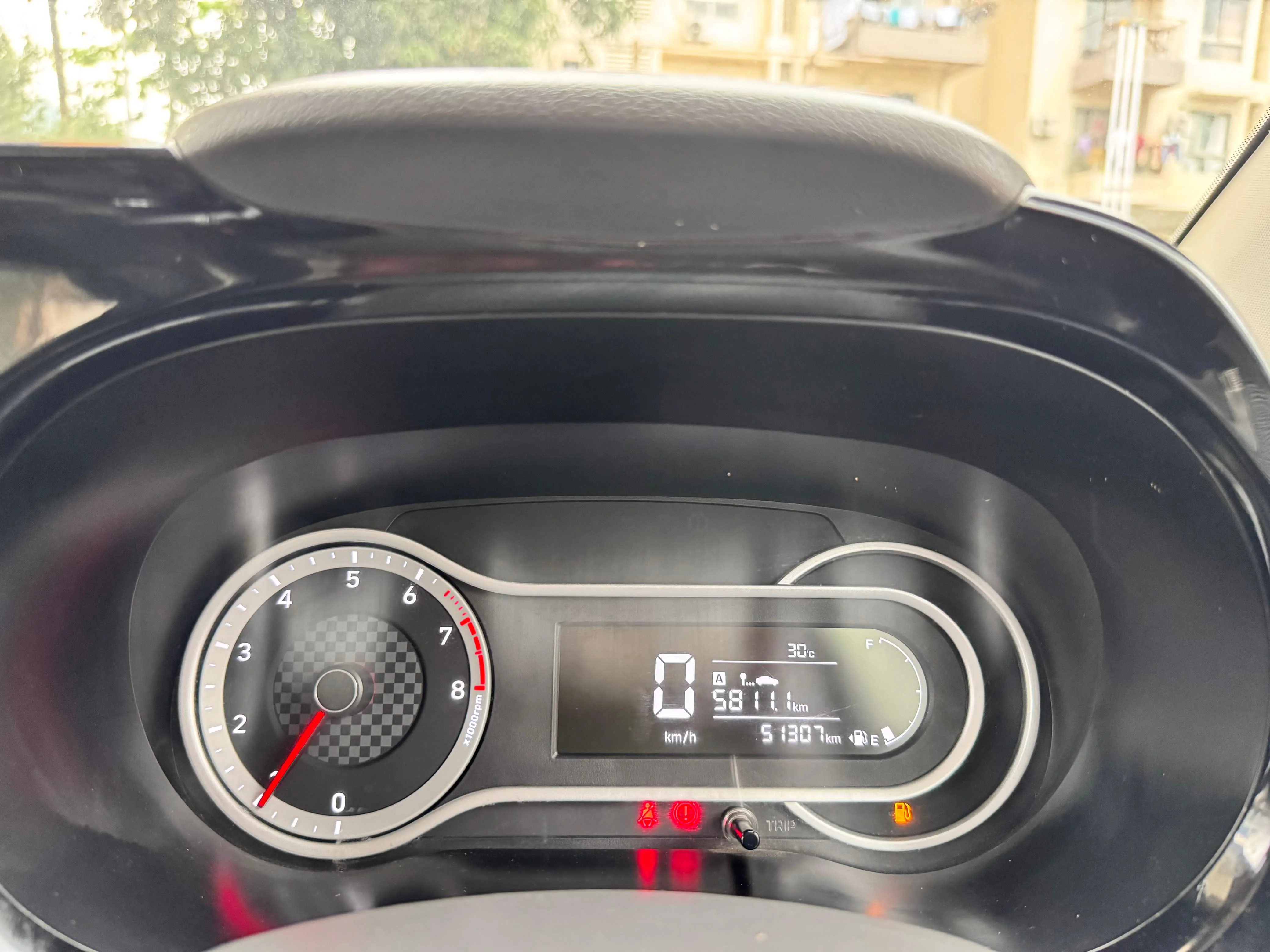 Hyundai Aura - Thumbnail 3